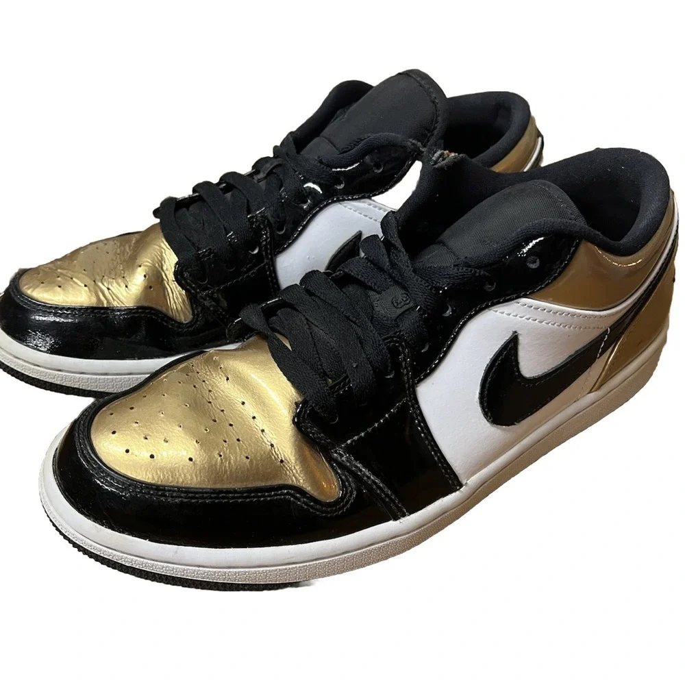 Air Jordan 1 Low Gold Toe Shoes Size 9.5‎ CQ9447-700